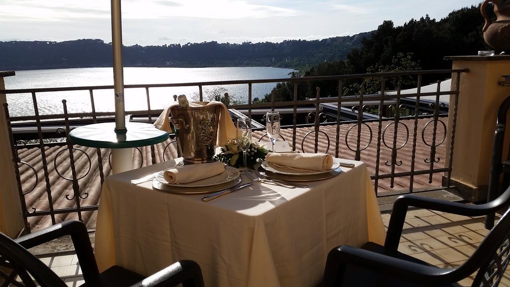 Hotel Villa Degli Angeli Castel Gandolfo Exterior foto