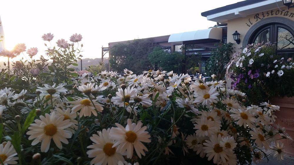 Hotel Villa Degli Angeli Castel Gandolfo Exterior foto